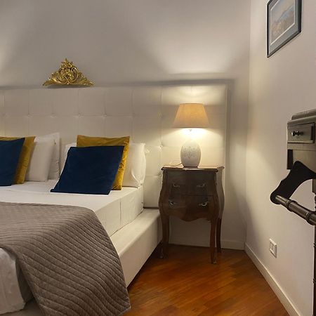 Realpartenope B&B 284 Napoli Eksteriør billede